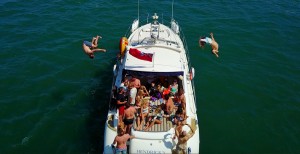 Motor Boat Hire for Stag & Hen Parties, UK. Solent