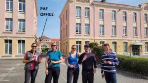 PAF Office Cherbourg - Walk through this gap!
